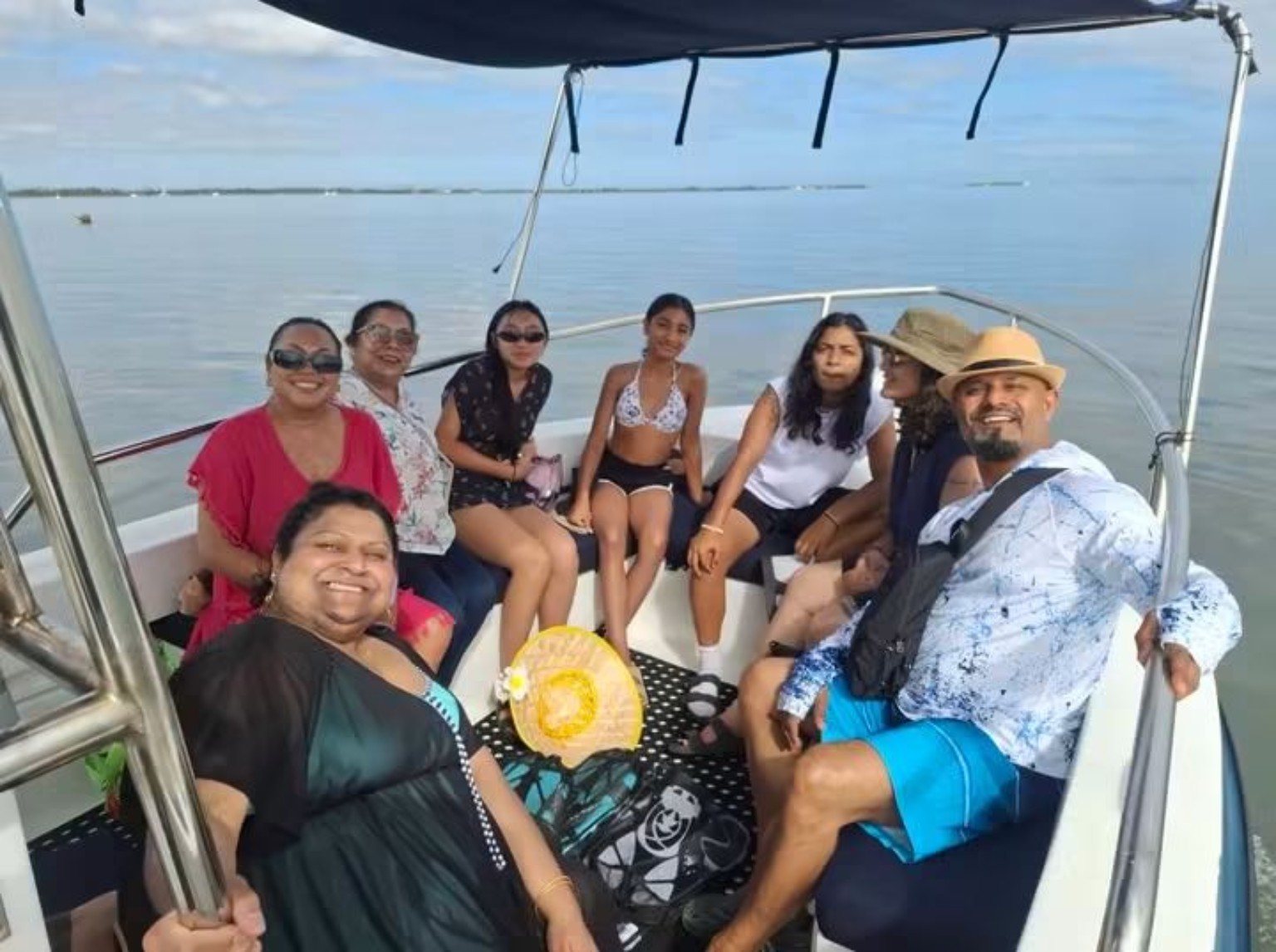 Private group transfer on a Bluewave Fiji boat